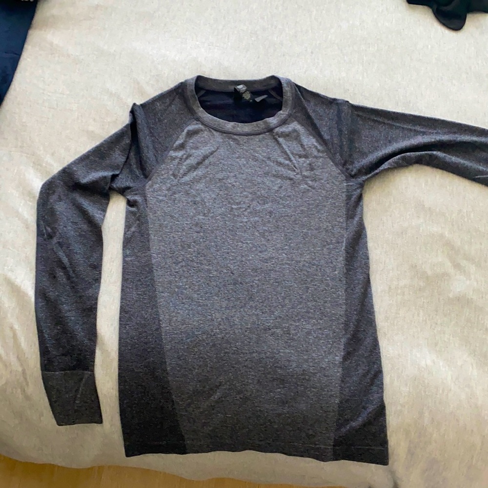 Ryu long sleeve sweat wicking shirt